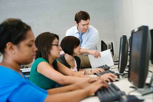 Student Using Autocad Making the Move to Autodesk Software
